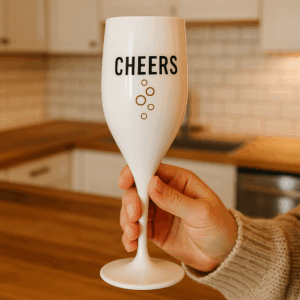 Bruchsicheres Glas für Prosecco/Champagner 2 Bruchsicheres Glas für Prosecco/Champagner